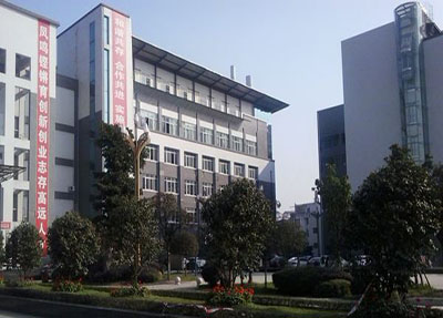 æé½æºçµå·¥ç¨å­¦æ ¡