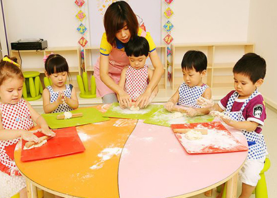 华夏学校幼师专业