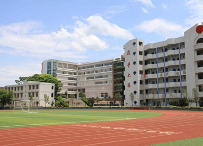 南充外事专修学院的寝室怎么样