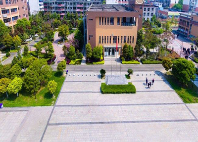 青白江航空职业学院空乘学费