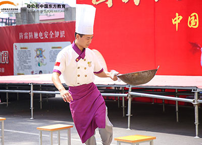 新东方学子翻锅大赛霸气上演！！！