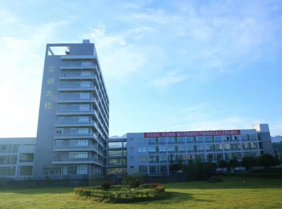 宜宾卫校可以考哪些大学
