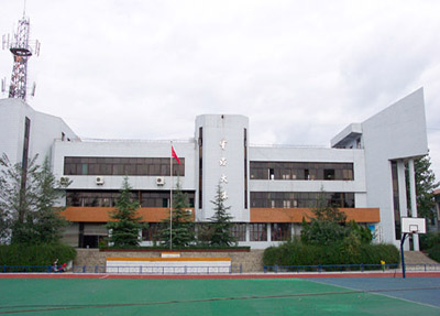 学校综合大楼.jpg