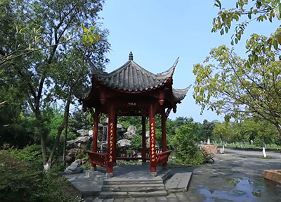 爱华学校听雨亭