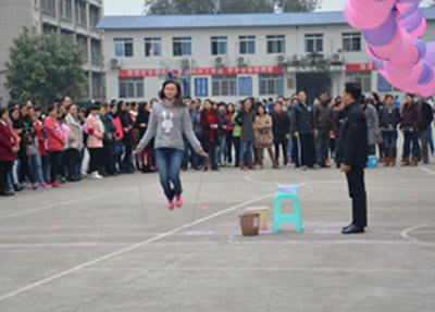 学校活动.jpg