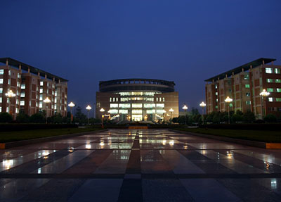 学校夜景