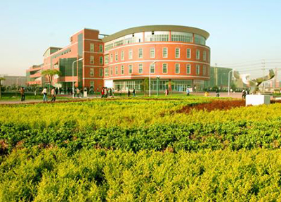 å­¦æ ¡å»ºç­