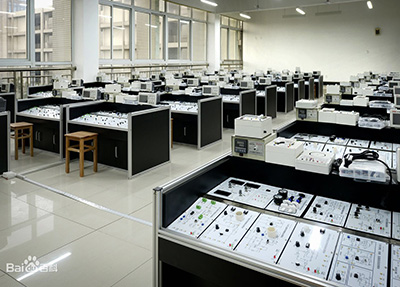 德阳科贸职业学院