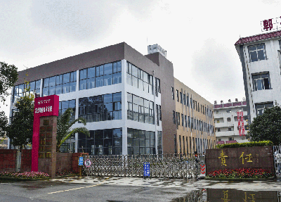 郫县友爱职业技术学校