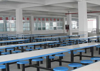 学校食堂