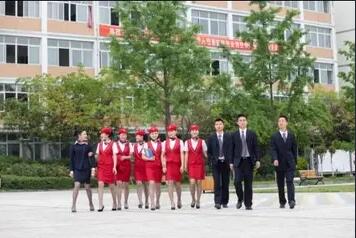 成都高铁学校学费是多少